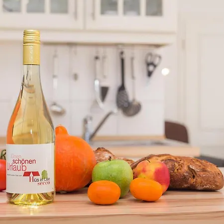 Ausguck - Hues In Lee Daire *