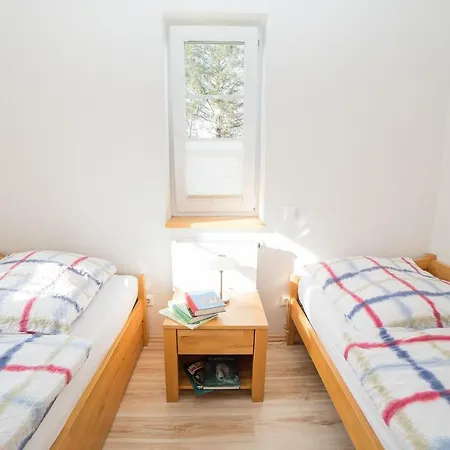 Ausguck - Hues In Lee Suddorf